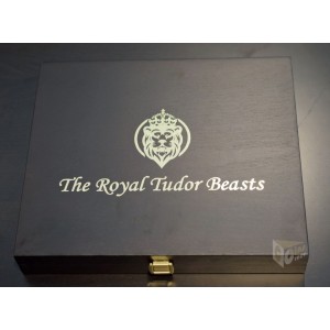 The Royal Tudor Beasts Presentation Case for 10 Gold Coins 1/4 Oz in capsules