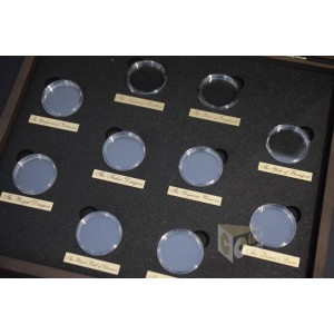 The Royal Tudor Beasts Presentation Case for 10 Gold Coins 1 Oz in capsules