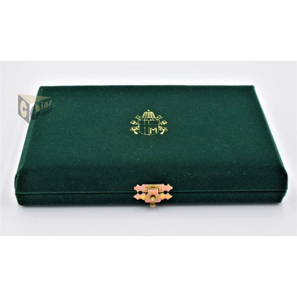 Vatican 2005 - Proof Euro Set with a Silver Medal